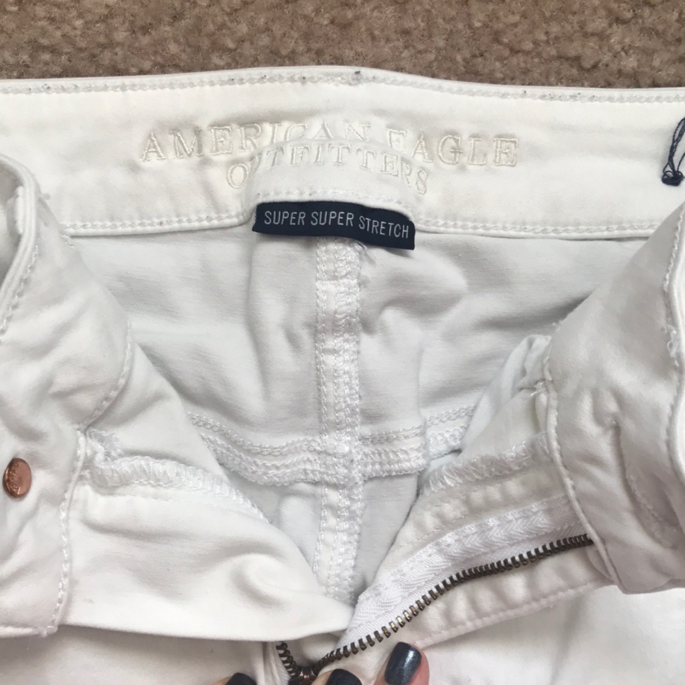AEO White Ripped Jeans